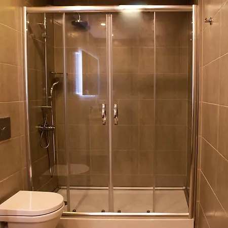 塔克西姆科特恩套房酒店